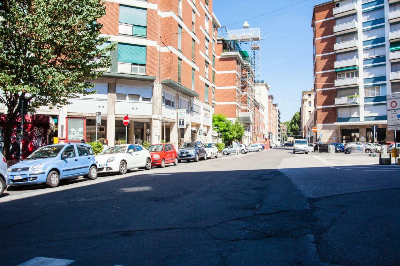 Astoria Deluxe Rooms Bologna Exterior photo