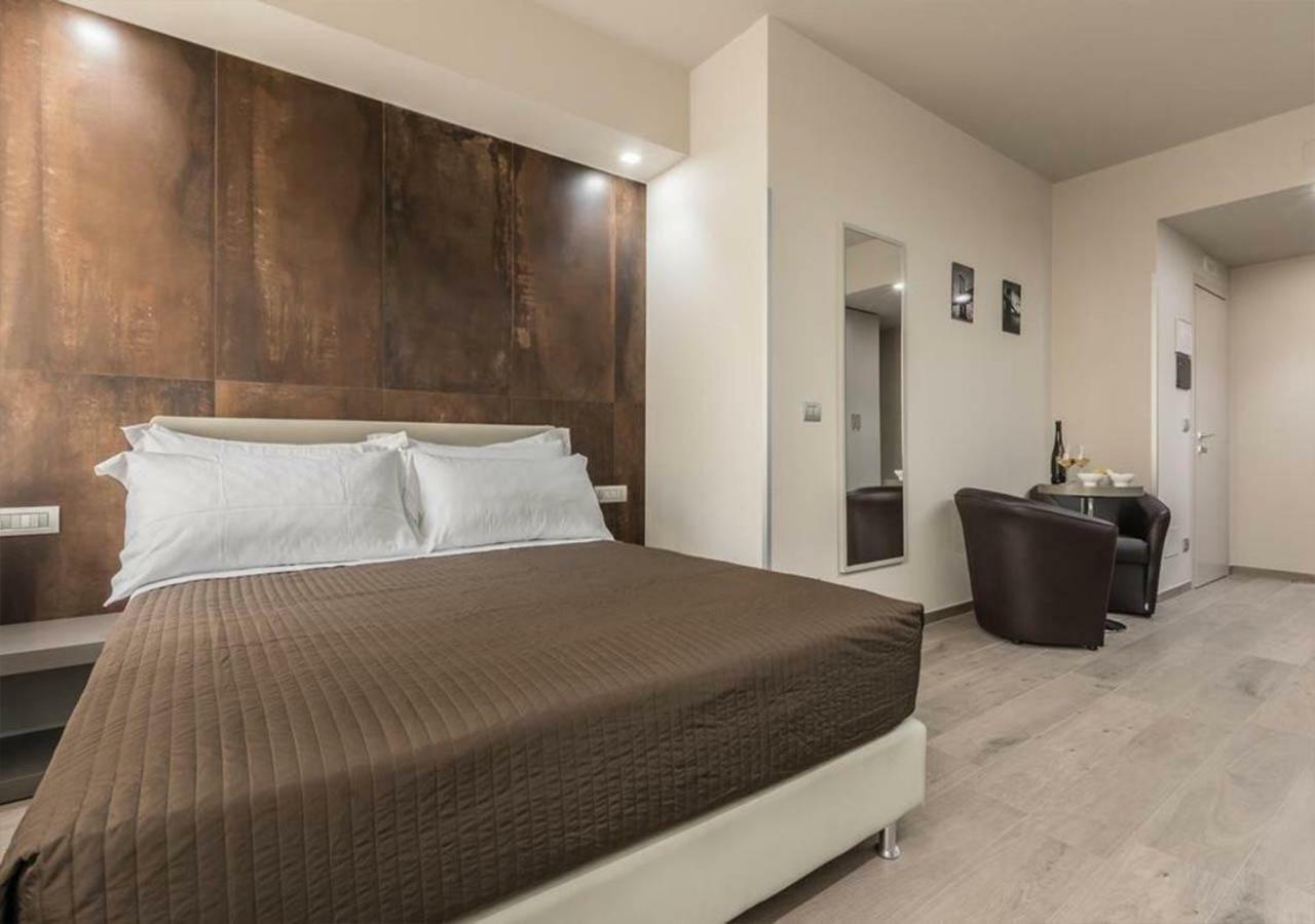 Astoria Deluxe Rooms Bologna Exterior photo
